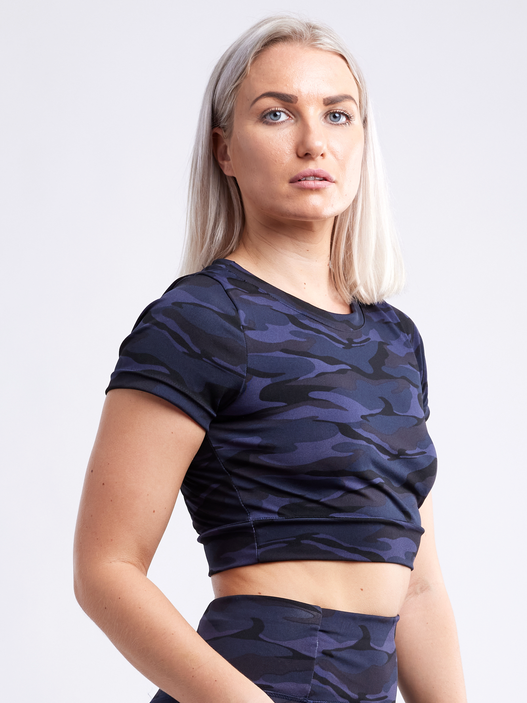 Jupiter Gear: Short-Sleeve Crop Top
