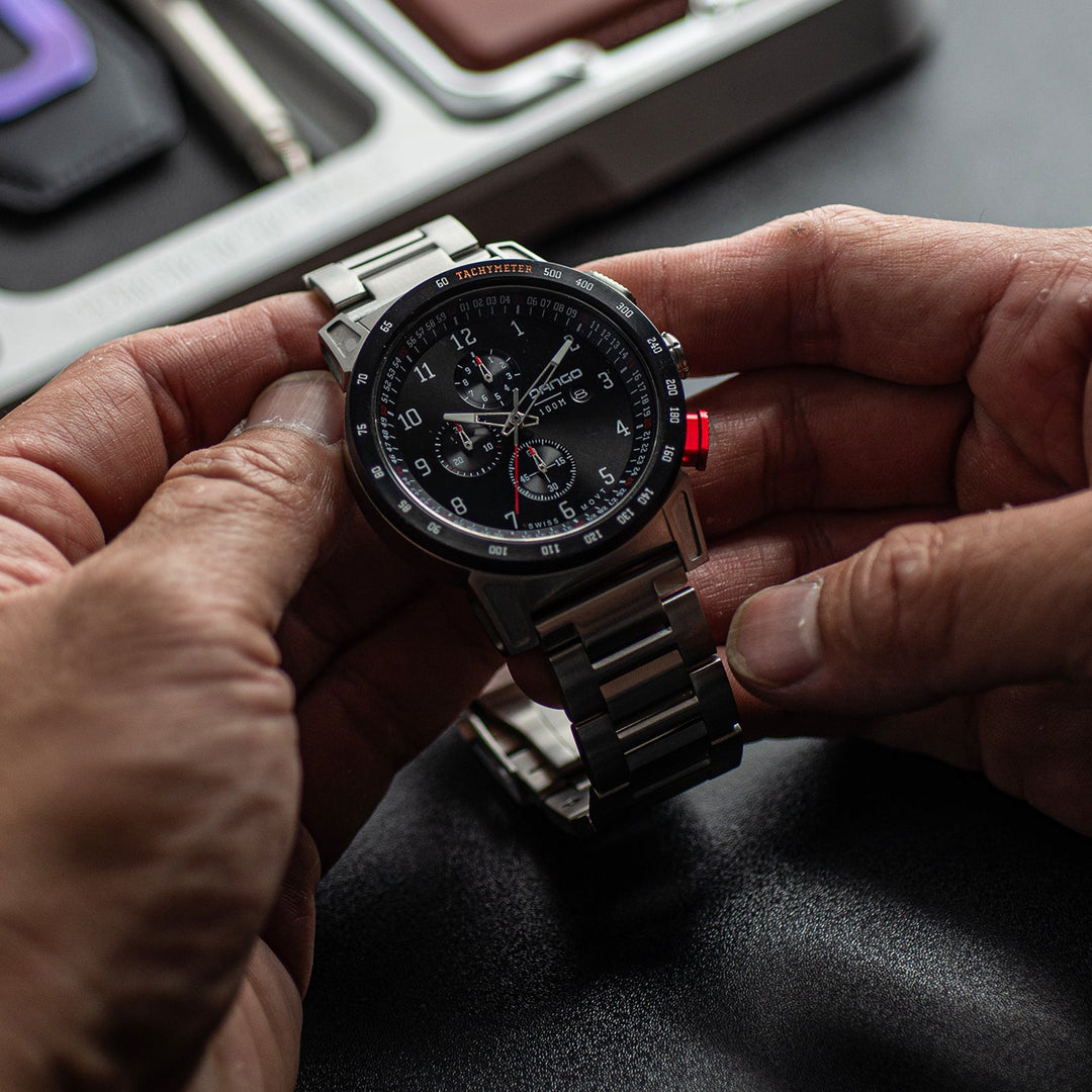 Dango: CR-01 - CHRONO WATCH WITH METAL BRACELET