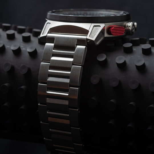 Dango: CR-01 - CHRONO WATCH WITH METAL BRACELET