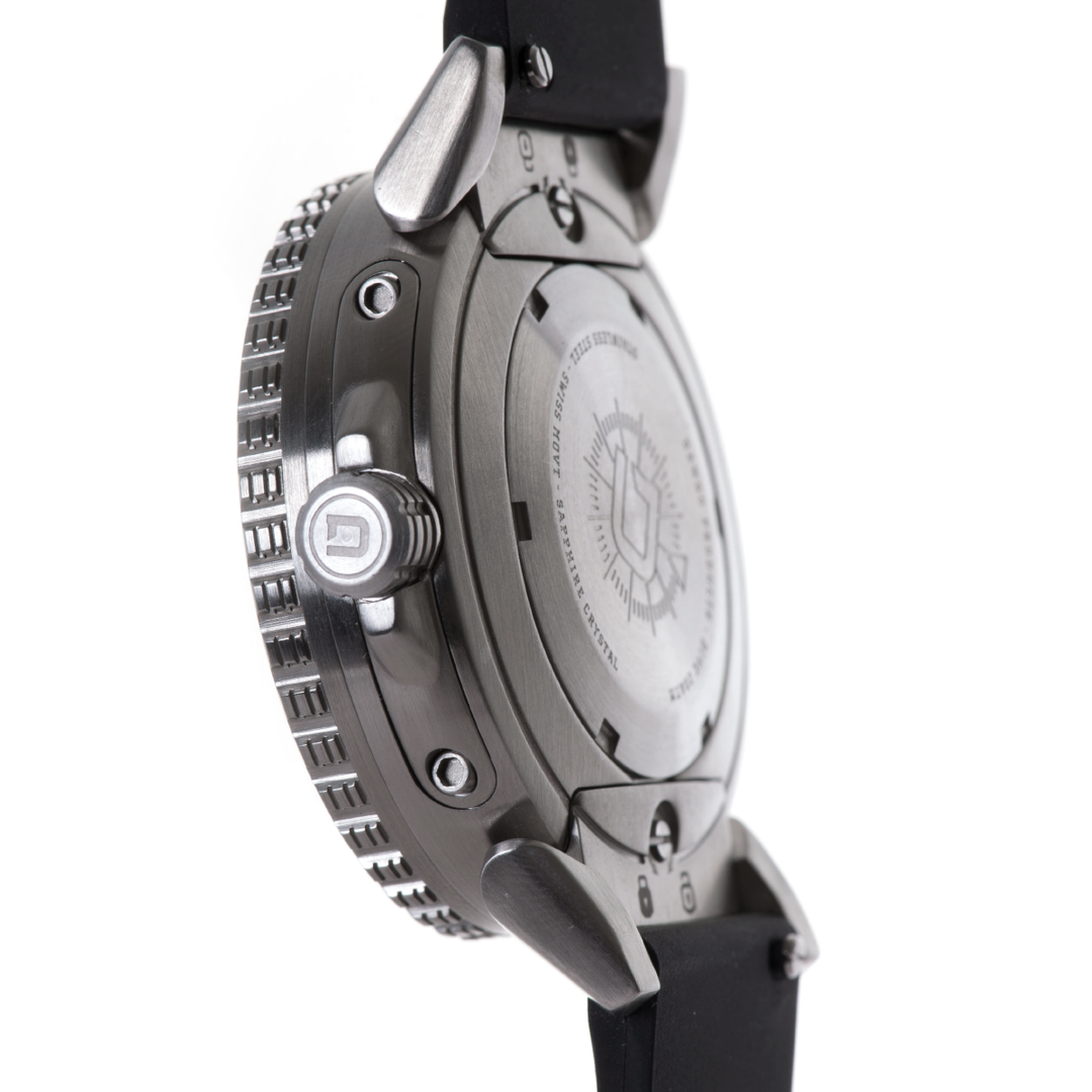 Dango: DV-01 - DIVE WATCH WITH SILICONE SPORT STRAP