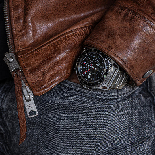 Dango: GMT-01 - AUTOMATIC GMT WATCH WITH METAL BRACELET