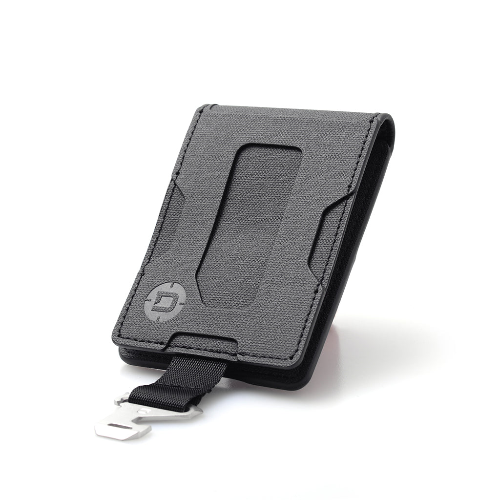 Dango: M1 MAVERICK™ 4 POCKET BIFOLD DTEX WITH MT01 CLASP/MULTI-TOOL